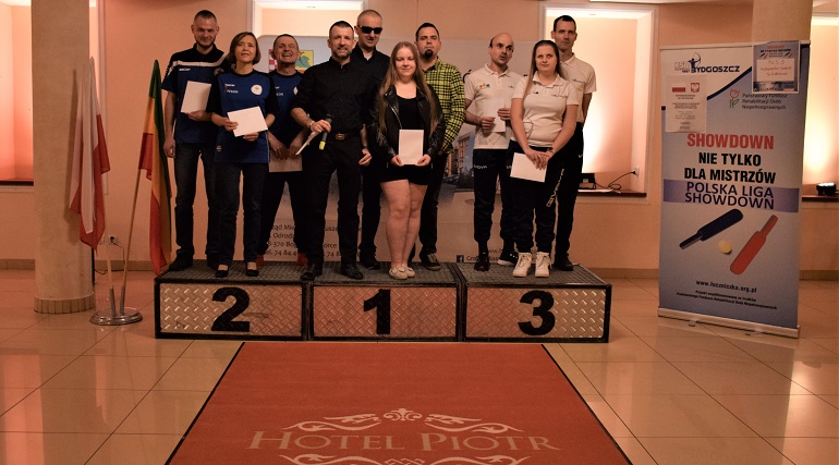 Podium piątego drużynowego turnieju Polskiej ligi showdown